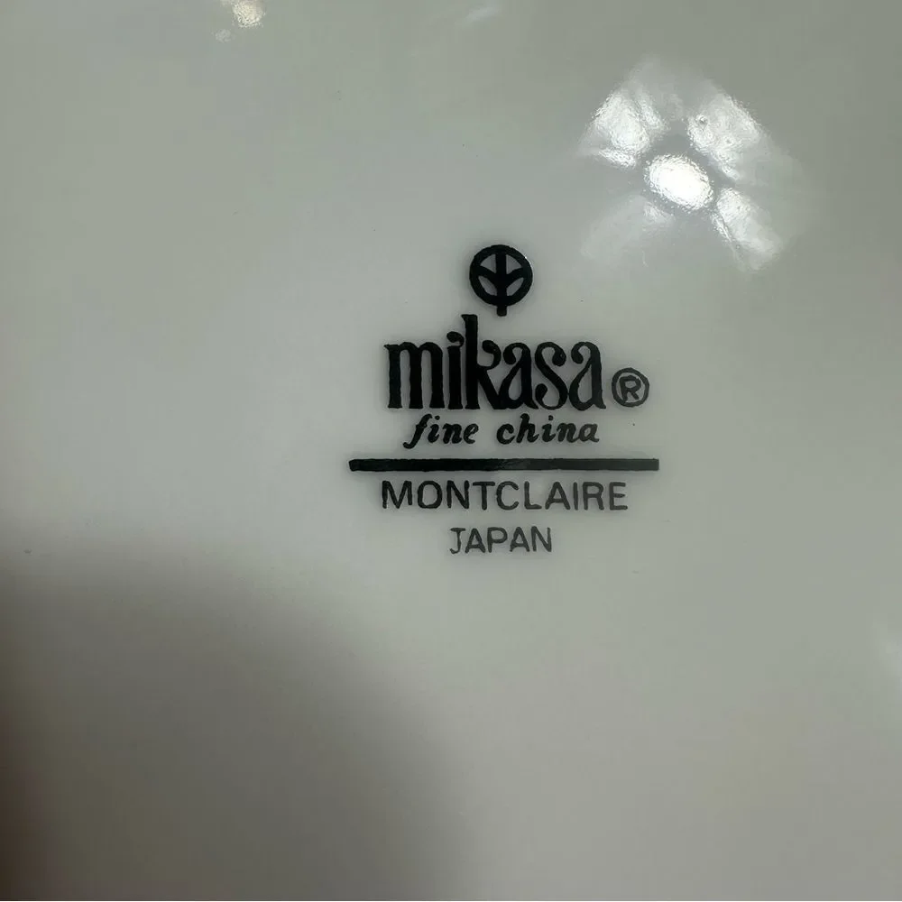 Mikasa Vintage Set Of 4 Snack Plates & Cups